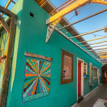 Ith San Diego Beach Bungalow Surf Hostel (Adults Only)-3